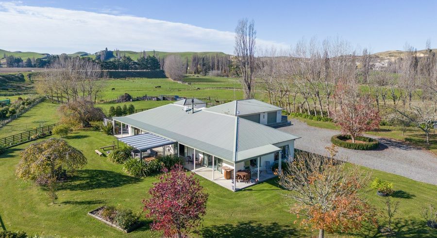  at 2/82 Station Road, Takapau, Waipukurau