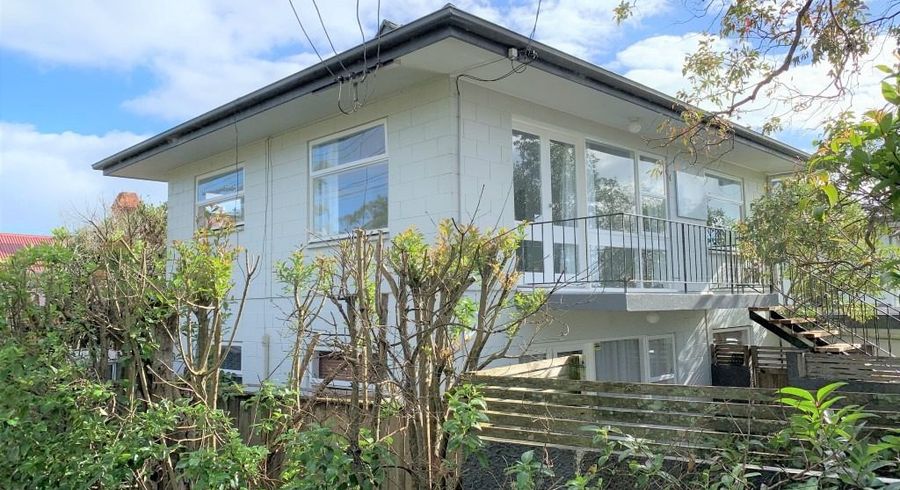  at 4/2 Mountain View Road, Morningside, Auckland City, Auckland