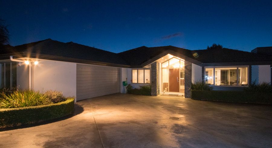  at 2 Grand Oaks Drive, Awapuni, Palmerston North