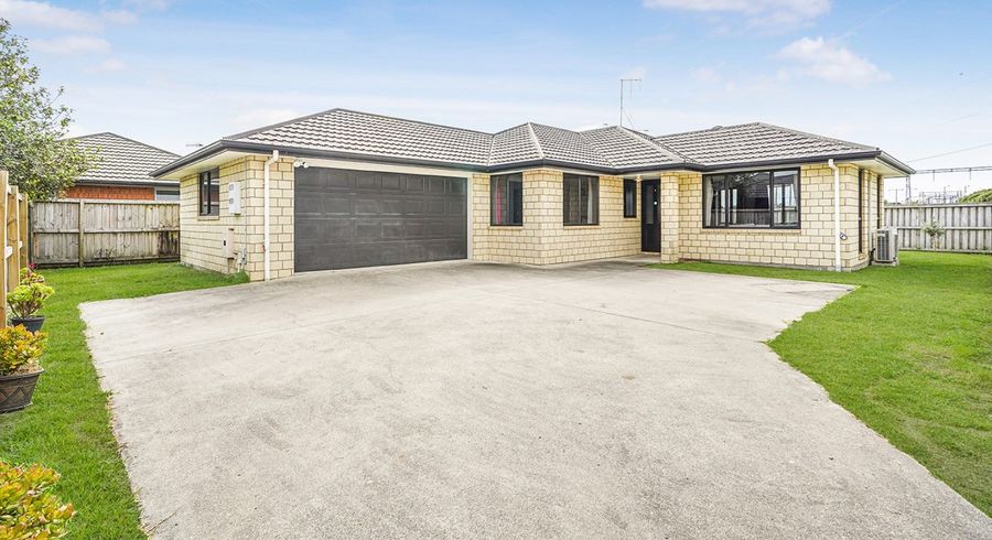  at 7 Woodgreen Way, Hamilton East, Hamilton