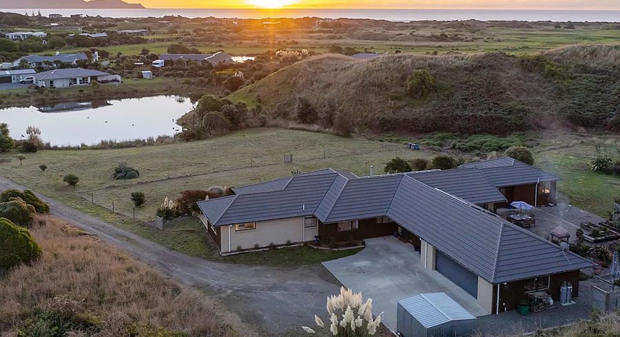  at 97 Raukawa Road, Peka Peka, Kapiti Coast, Wellington