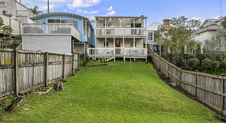  at 11 Anglesea Street, Freemans Bay, Auckland