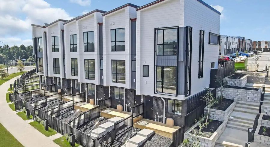  at 48 Whakatupu Road, Flat Bush, Manukau City, Auckland