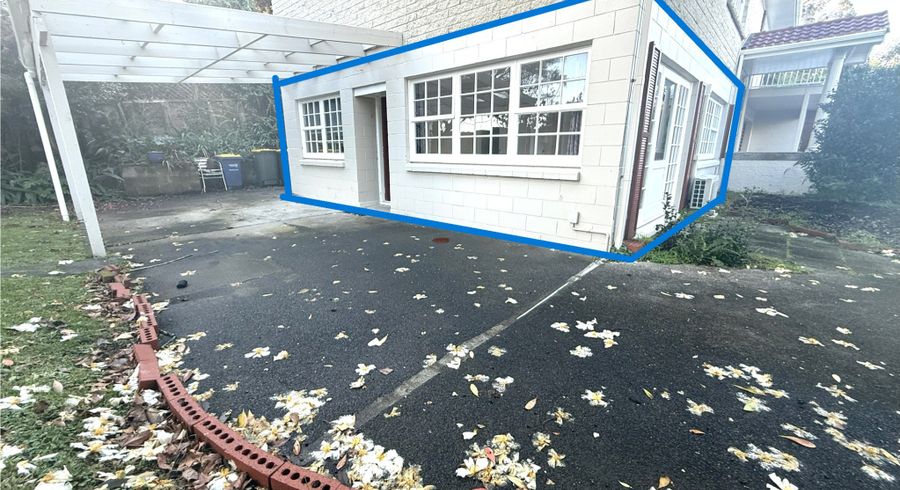  at 82 Woodlands Crescent, Browns Bay, North Shore City, Auckland