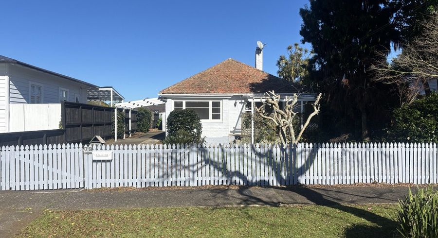  at 72 Gribblehirst Road, Sandringham, Auckland City, Auckland