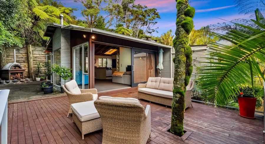  at 184 Huia Road, Titirangi, Waitakere City, Auckland