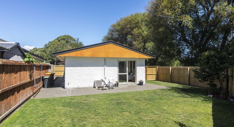  at 2/11 Heathcote Street, Woolston, Christchurch