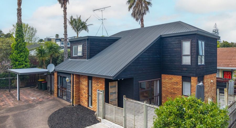  at 4/72 Moore Street, Howick, Manukau City, Auckland