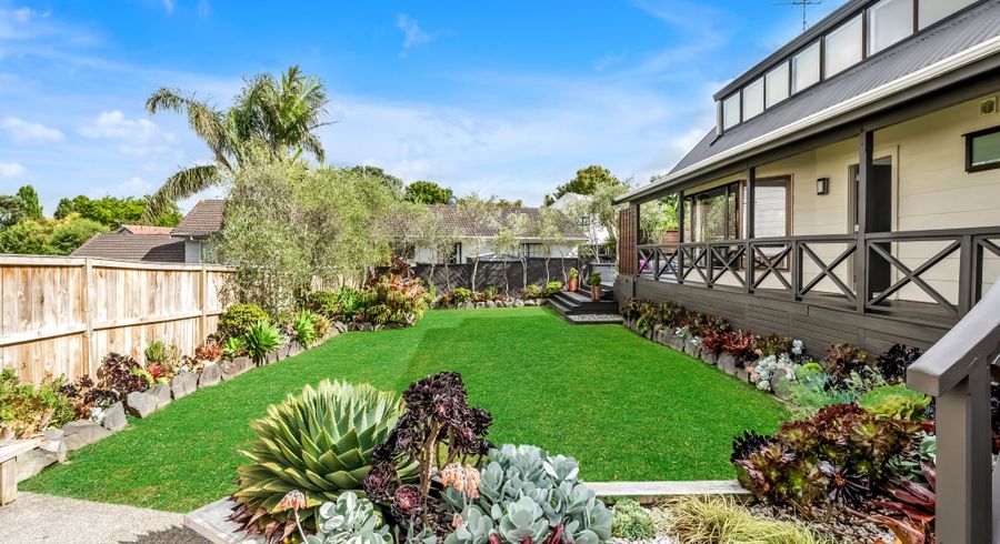  at 11 Marendellas Drive, Bucklands Beach, Manukau City, Auckland