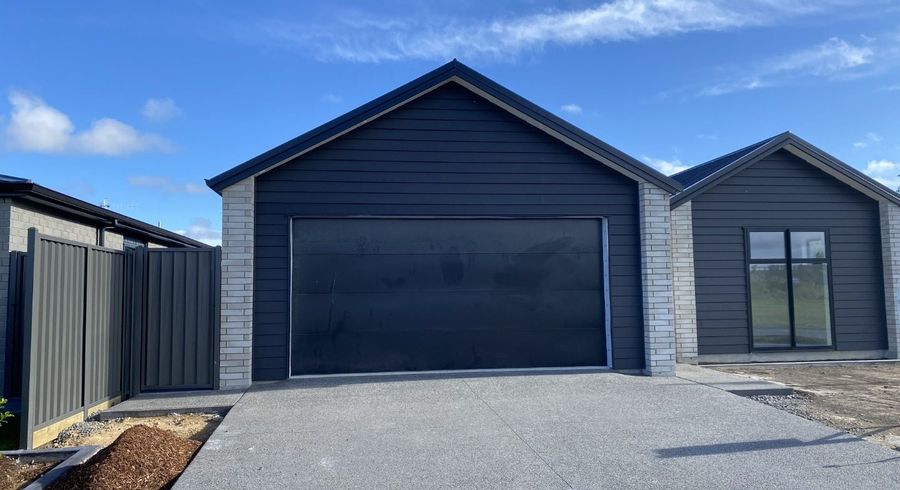  at 38 Hammick Crescent, Pyes Pa, Tauranga