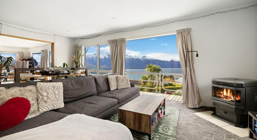  at 32 Avalon Crescent, Fernhill, Queenstown-Lakes, Otago
