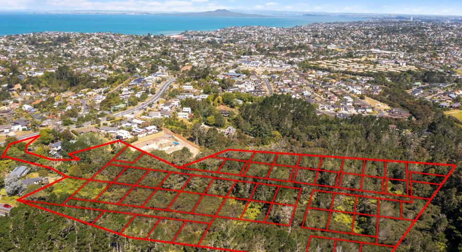  at 9 Lonely Track Road, Fairview Heights, North Shore City, Auckland