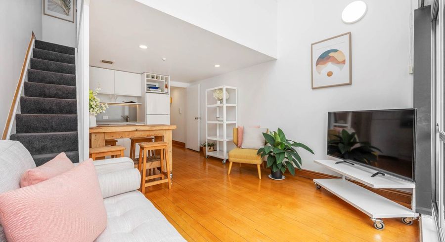  at 2/12 East Street, Newton, Auckland City, Auckland