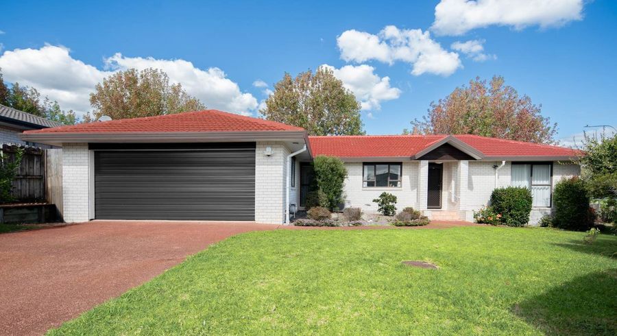  at 19 Adelphi Place, Albany, North Shore City, Auckland
