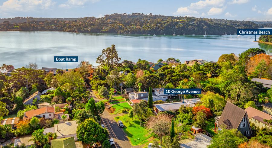  at 10 George Avenue, Herald Island, Auckland