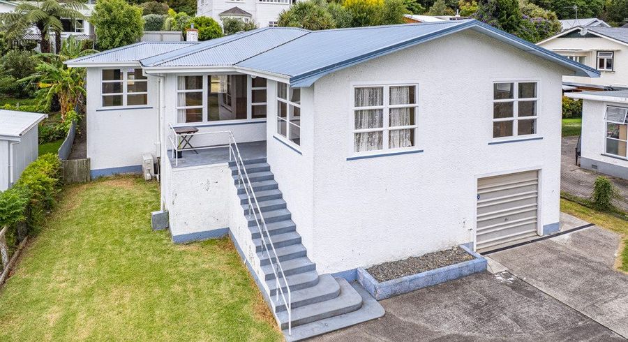  at 75 Anzac Parade, Whanganui East, Whanganui, Manawatu / Whanganui