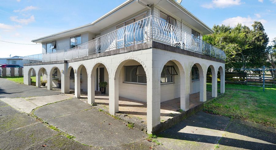  at 381 Triangle Road, Henderson, Auckland