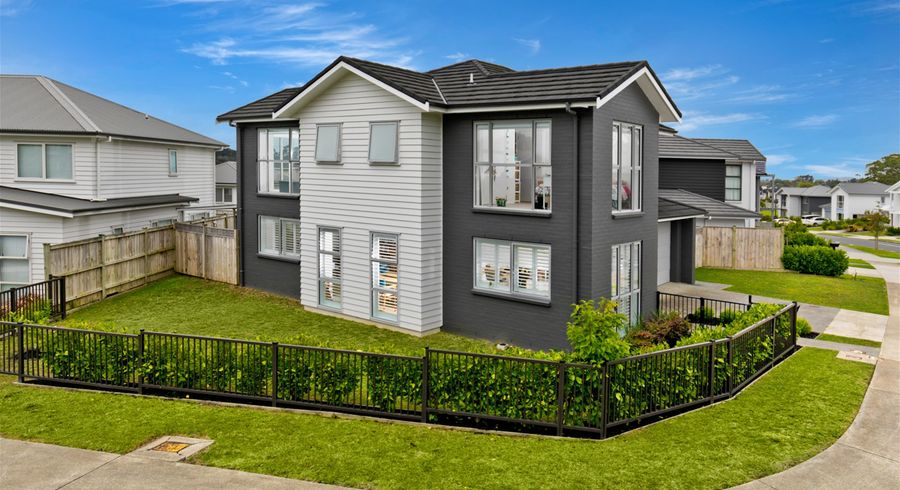  at 2 Frank Newton Road, Swanson, Auckland