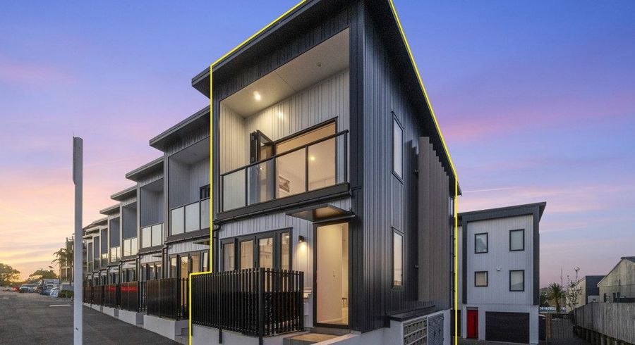  at 1/97B Mokoia Road, Birkenhead, North Shore City, Auckland