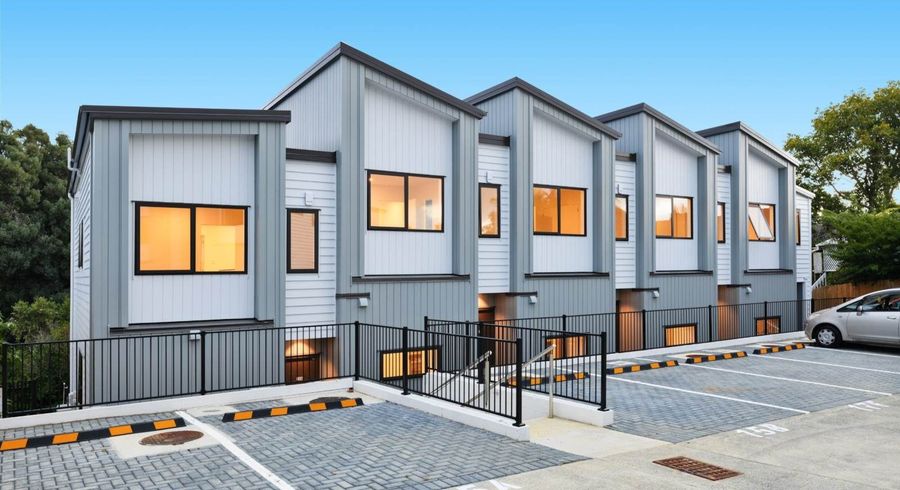  at 15F Tabitha Crescent, Henderson, Auckland