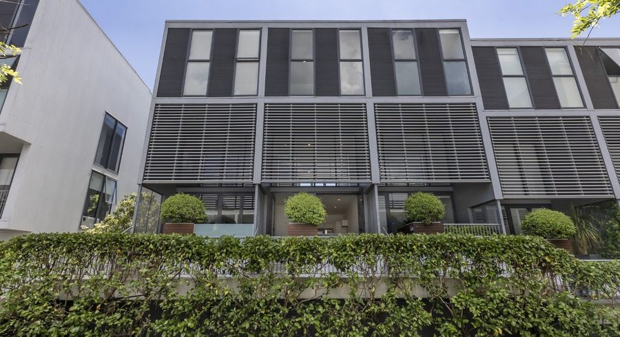  at 90 Fisher Point Drive, Freemans Bay, Auckland City, Auckland