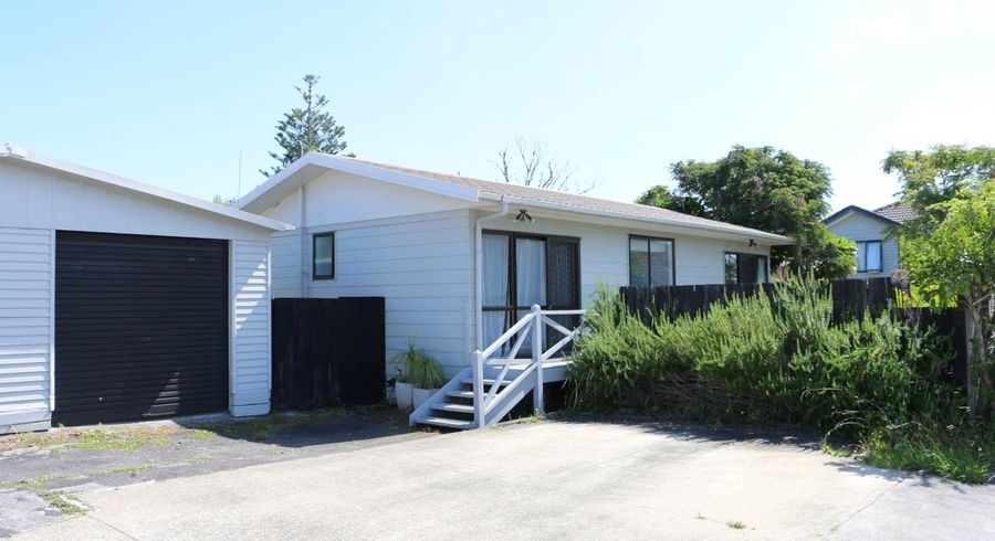  at 2/425 Blockhouse Bay Road, Blockhouse Bay, Auckland City, Auckland