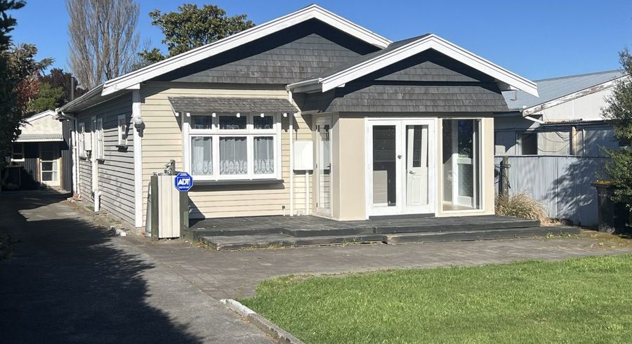  at 15 Domain Terrace, Spreydon, Christchurch City, Canterbury