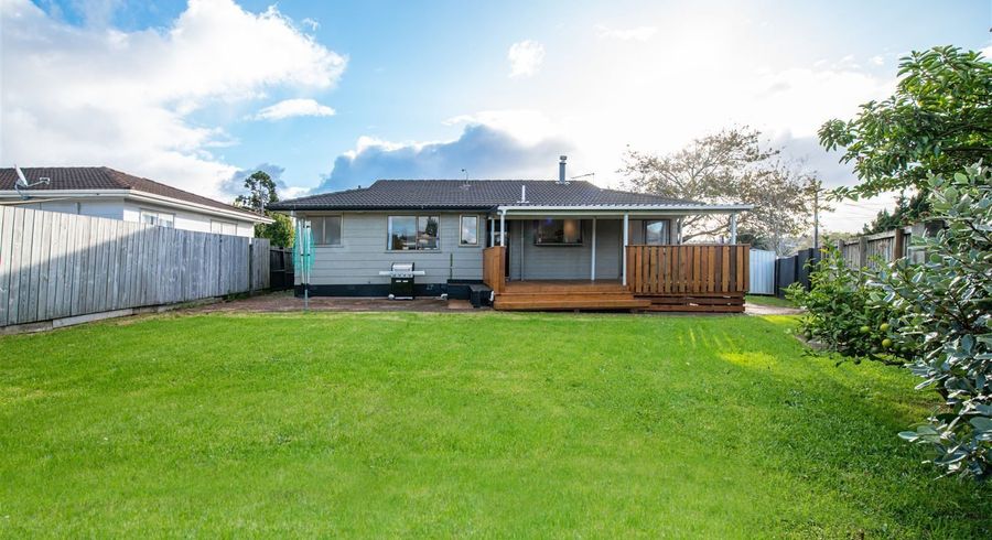  at 8 Forest Hill Road, Henderson, Auckland