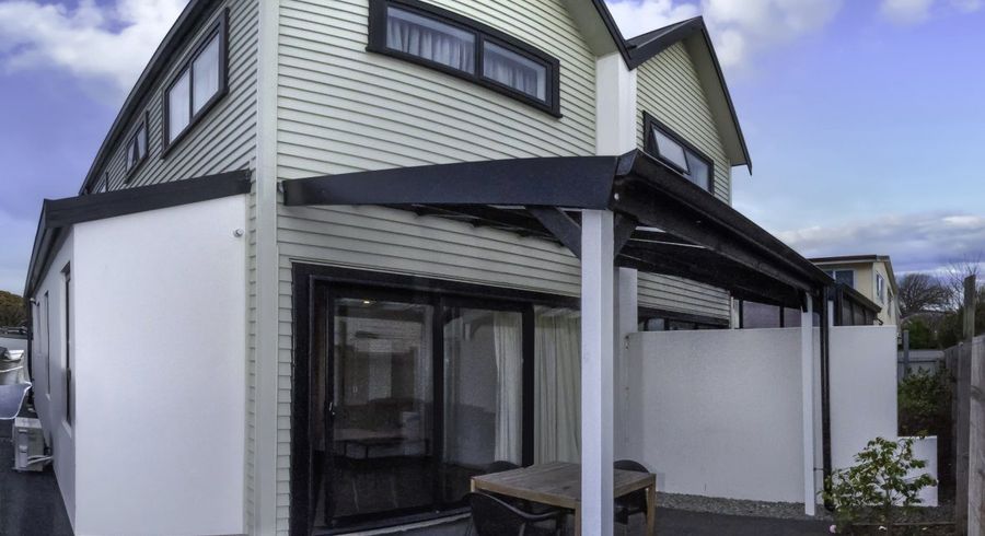  at 2/18 Kenilworth Street, Addington, Christchurch