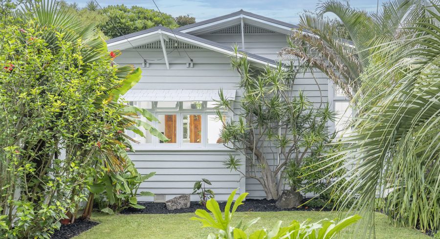  at 8 Altham Avenue, Mount Eden, Auckland