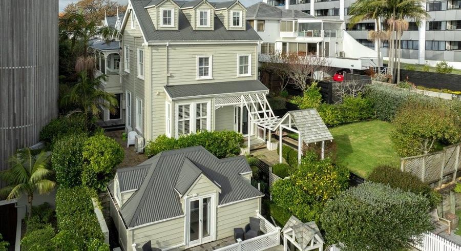  at 8A Alberon Street, Parnell, Auckland