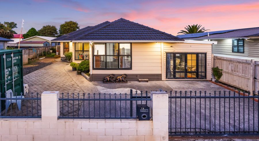  at 2/1 Barneys Farm Road, Clendon Park, Manukau City, Auckland