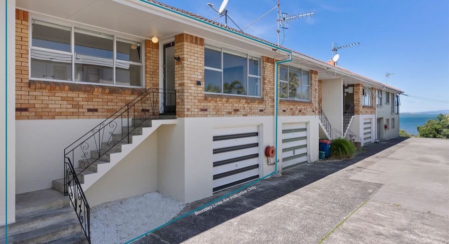  at 2/16 Beach Road, Castor Bay, North Shore City, Auckland