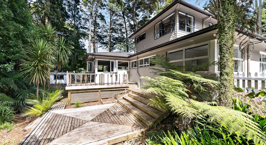  at 50 Kelvyn Grove, Hillpark, Auckland