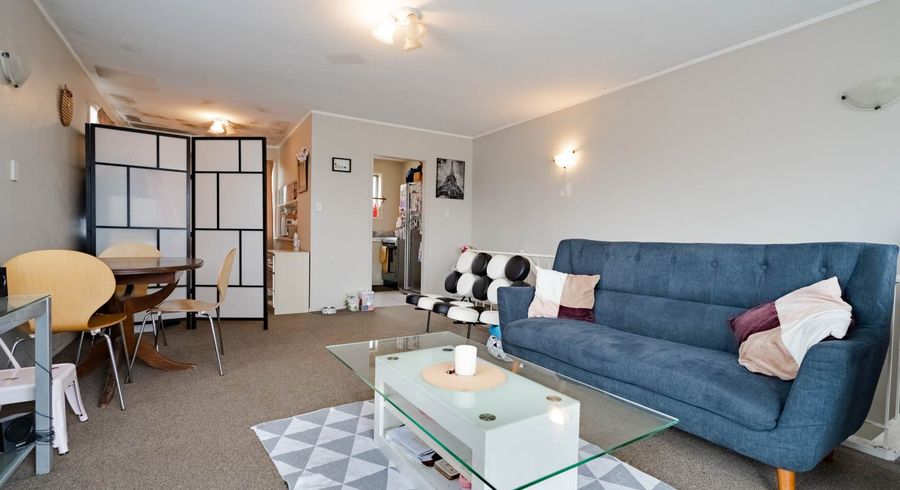  at 48 Mcleod Road, Henderson, Auckland