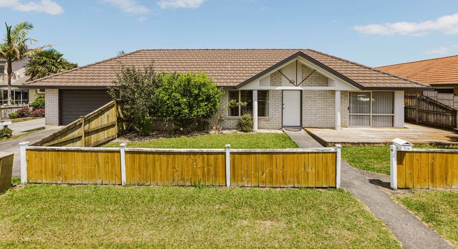  at 2/7 Nakhle Place, Manurewa, Auckland