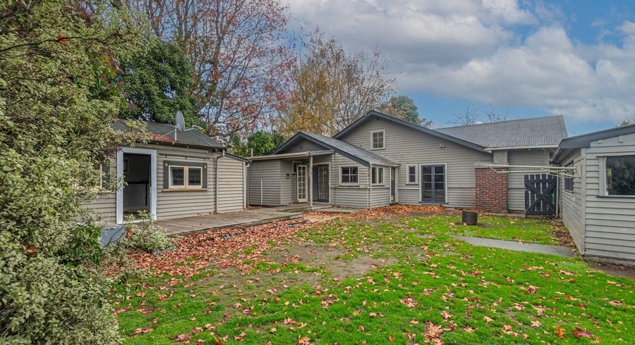  at 374 College Street, Hokowhitu, Palmerston North, Manawatu / Whanganui