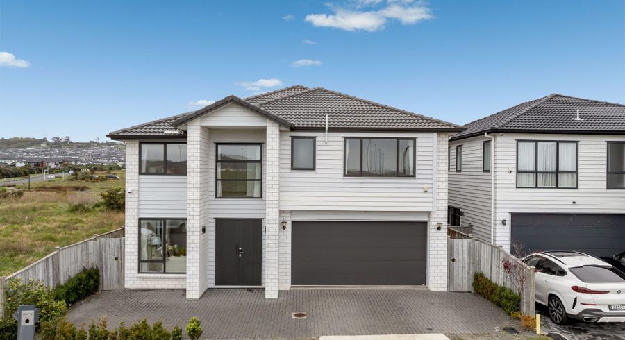  at 27 Hakinakina Drive, Flat Bush, Auckland