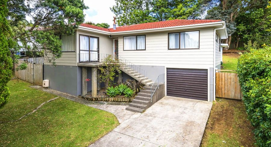  at 55 Oaktree Avenue, Browns Bay, Auckland