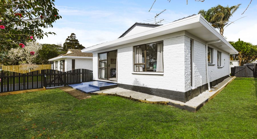  at 2B Roys Road, Weymouth, Auckland