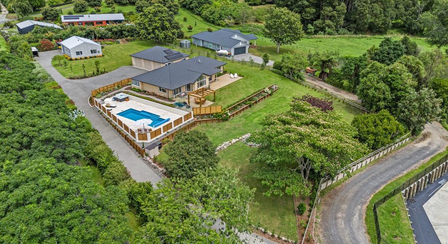  at 98A Munro Road, Tauranga