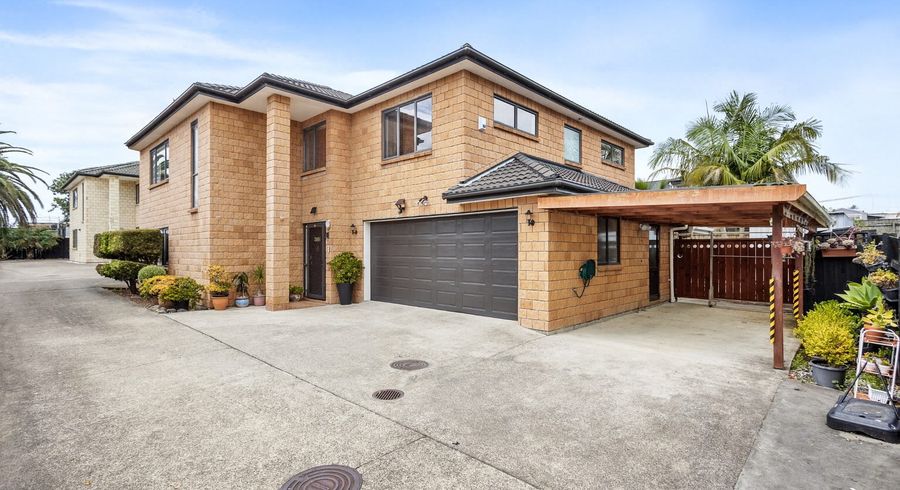  at 305 Albany Highway, Albany, North Shore City, Auckland