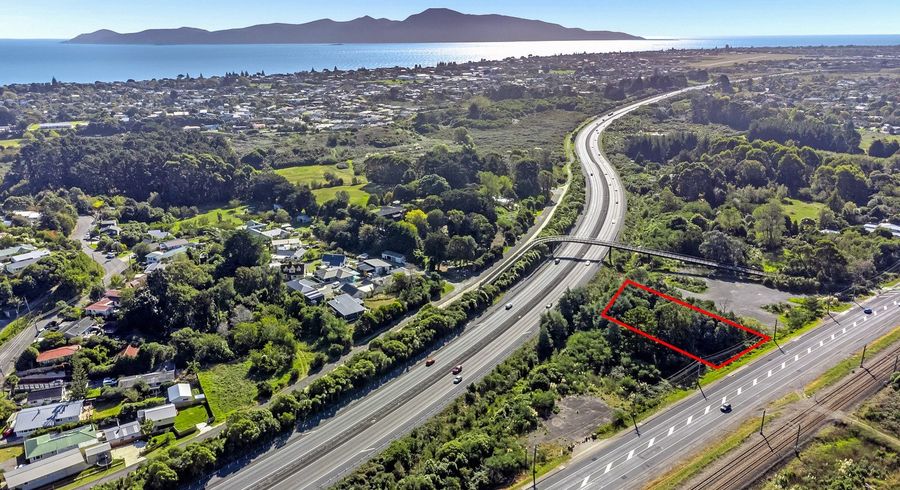  at 252 Main Road South, Raumati South, Kapiti Coast, Wellington