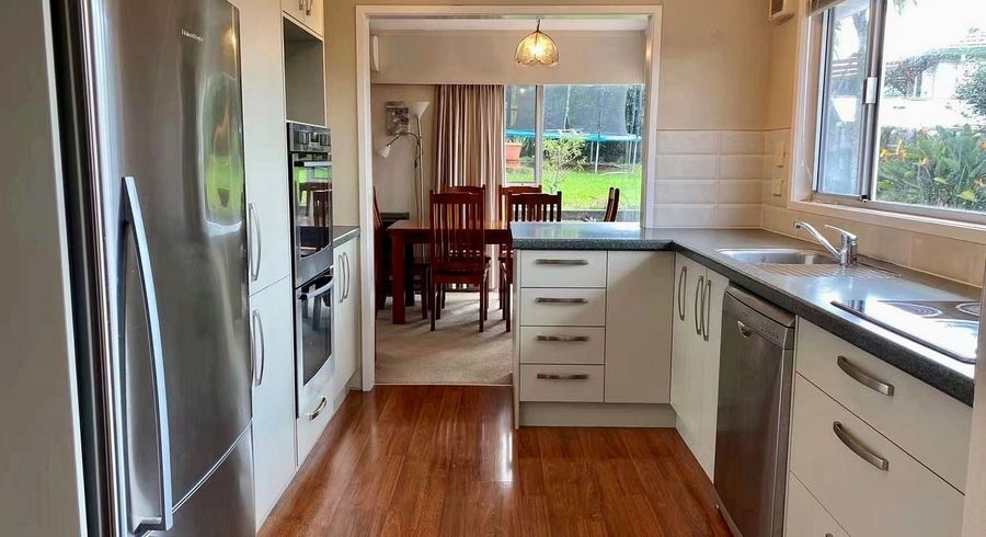  at 31 Beechdale Crescent, Pakuranga Heights, Manukau City, Auckland