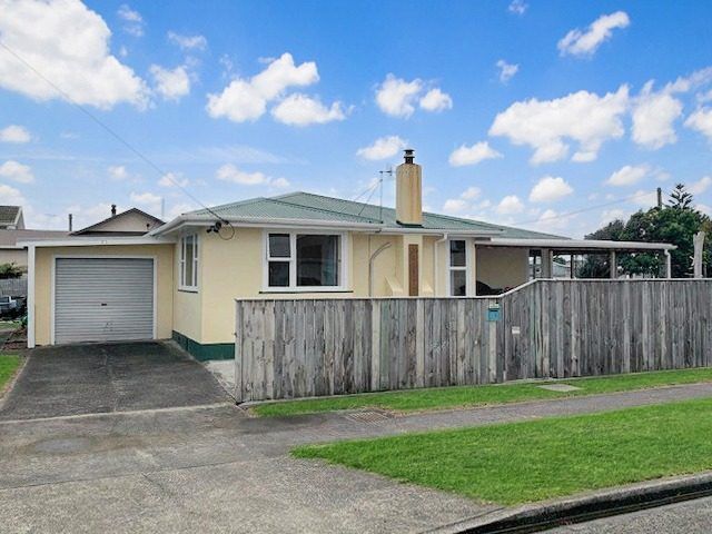 at 29  Linklater Avenue, Foxton Beach, Horowhenua, Manawatu / Whanganui