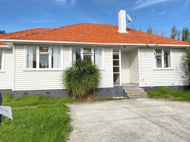  at 16 Caen Road, Panmure, Auckland City, Auckland