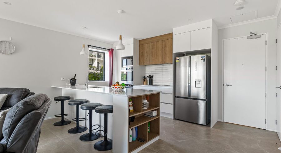  at 1/33 Nugget Avenue, Hobsonville, Waitakere City, Auckland