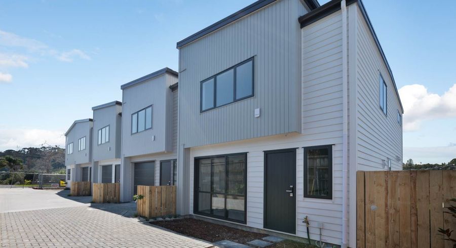  at 13D Ranch Ave, Beach Haven, North Shore City, Auckland