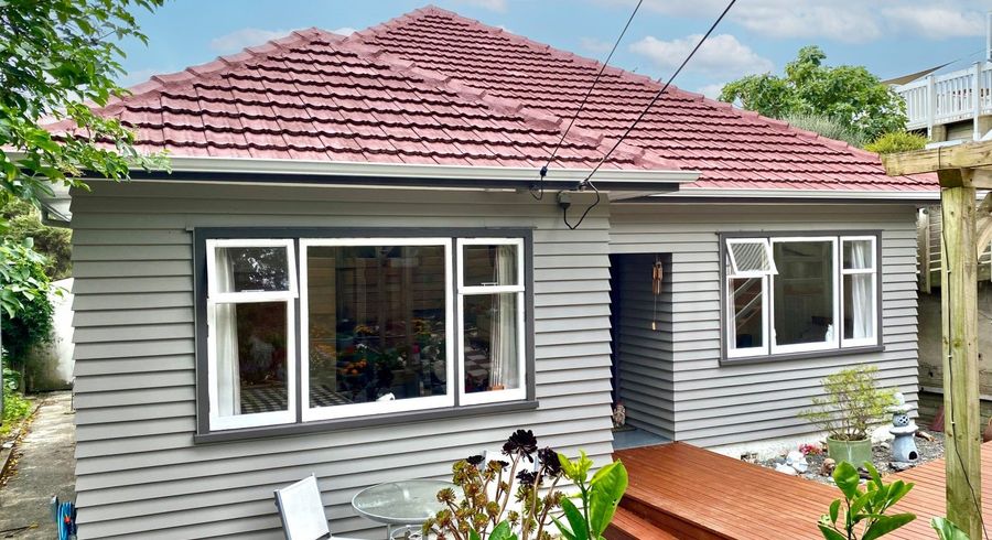  at 94 Melbourne Road, Island Bay, Wellington