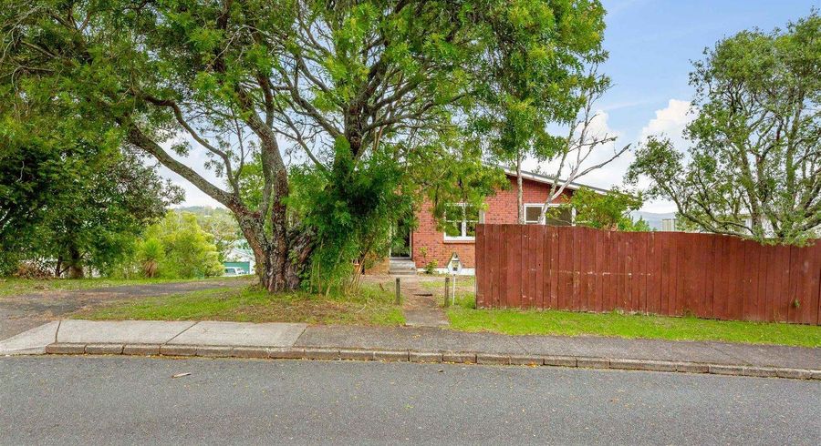  at 11 Autumn Avenue, Glen Eden, Auckland